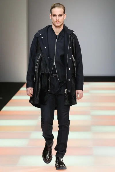 Look 54